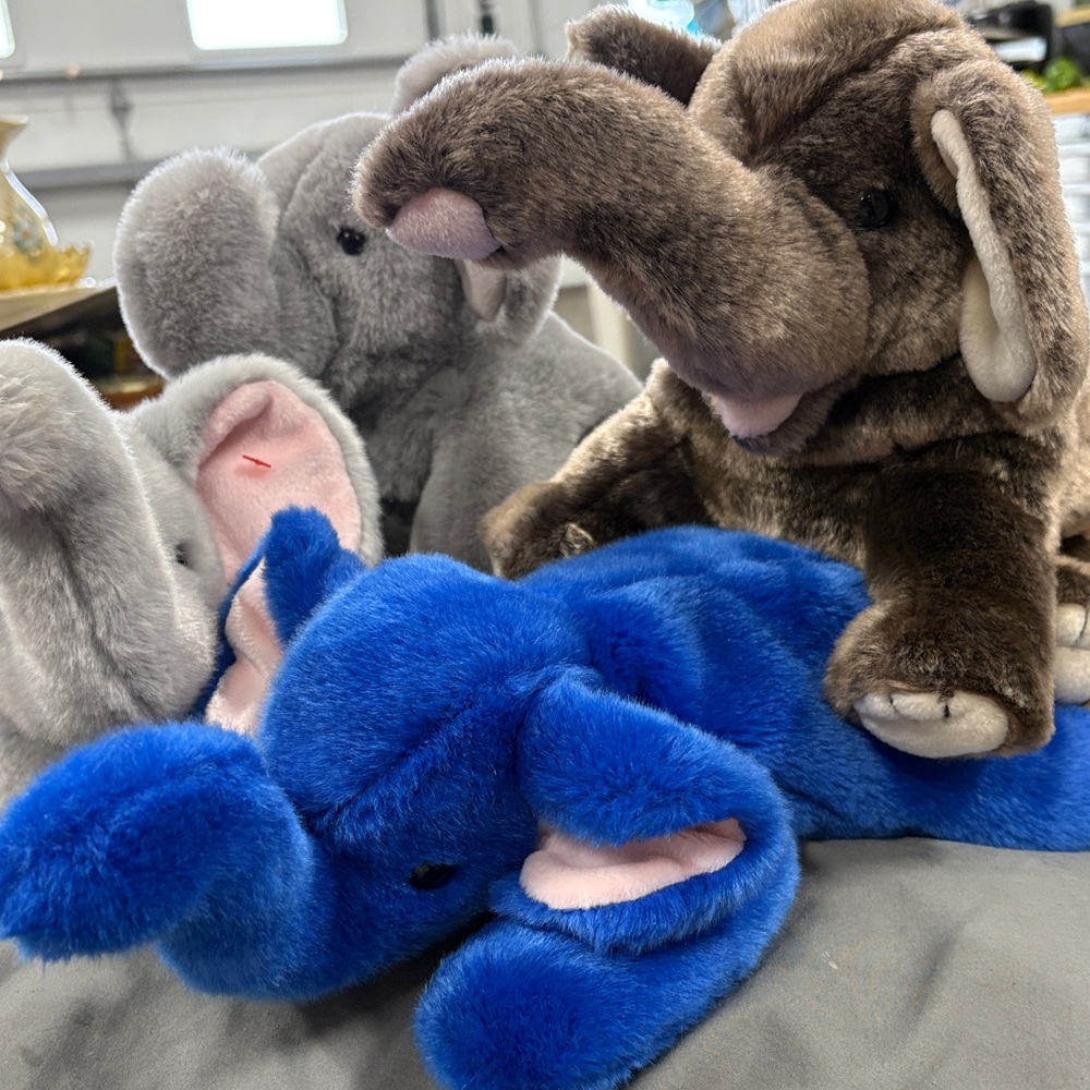 Ty Plush Elephant Set of 4 Peanut Buddies